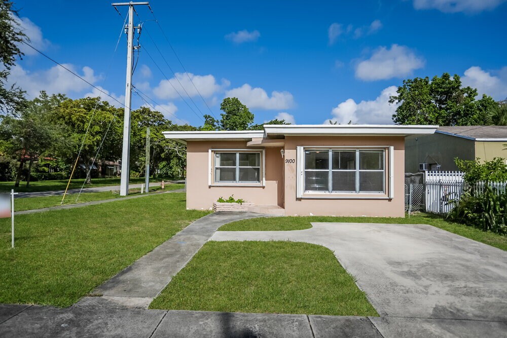 9100 NW 3rd Ave in Miami Shores, FL - Building Photo