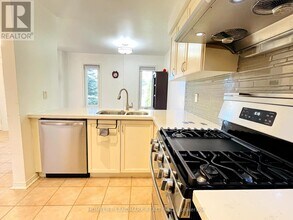 23 Bantry Ave in Richmond Hill, ON - Building Photo - Building Photo