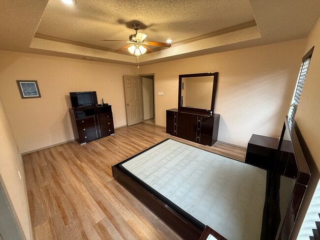 6305 Courtside Dr in Watauga, TX - Building Photo - Building Photo