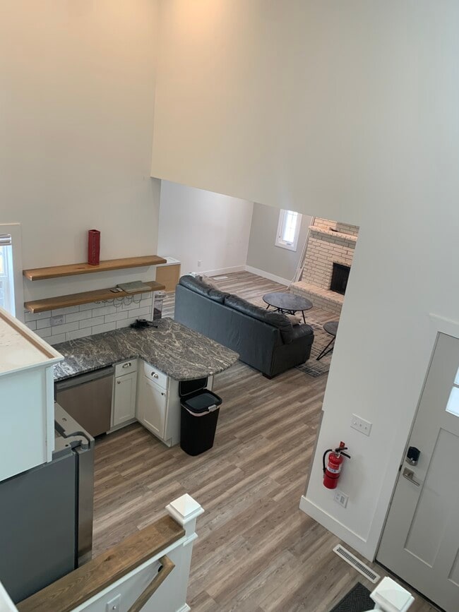 4642 Capital Ave SW in Battle Creek, MI - Building Photo - Building Photo