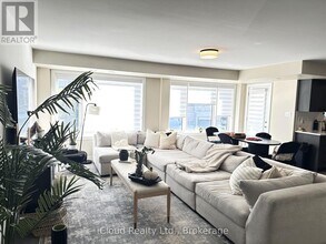 31 Appletree Ln in Barrie, ON - Building Photo - Building Photo