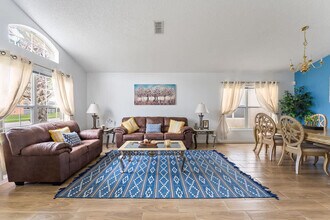 1205 Seasons Blvd in Kissimmee, FL - Building Photo - Building Photo