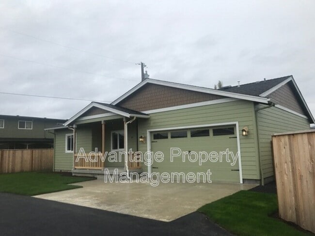 122 S 21st St in Philomath, OR - Building Photo - Building Photo