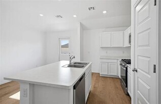 12036 SW 36th St in Mustang, OK - Building Photo