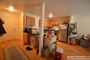 34 Raymond St, Unit 1 in Boston, MA - Building Photo