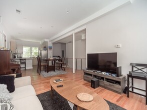 44 Mozart St, Unit 1 in Boston, MA - Building Photo - Building Photo