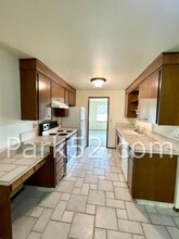 1458 Rainier Dr in Fircrest, WA - Foto de edificio - Building Photo
