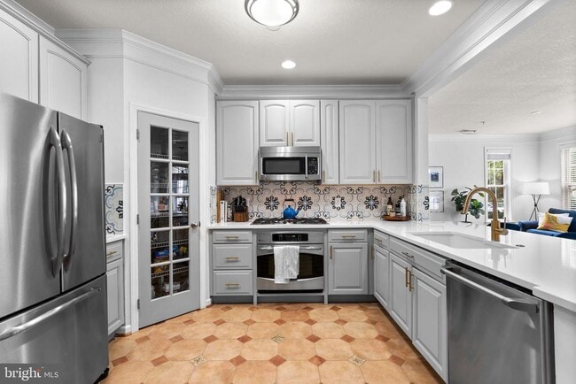 property at 510 Sunset View Terrace SE