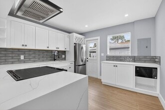 341 SE 3rd Ave in Delray Beach, FL - Building Photo - Building Photo