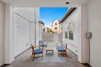 103 Pusan Wy in Irvine, CA - Building Photo - Building Photo