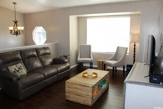 2952 2075 S in Syracuse, UT - Building Photo - Building Photo