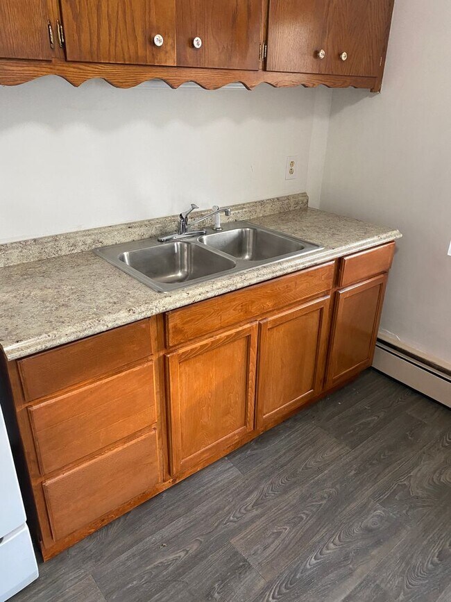2637 Stillwater Rd E in Maplewood, MN - Building Photo - Building Photo