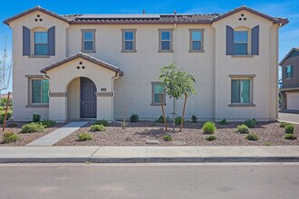 4035 S 58th Ln in Phoenix, AZ - Building Photo - Building Photo