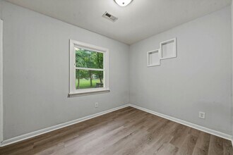 11427 Howards Mill Rd in Glen Allen, VA - Building Photo - Building Photo