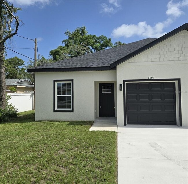 7493 Canterbury St in Spring Hill, FL - Building Photo - Building Photo