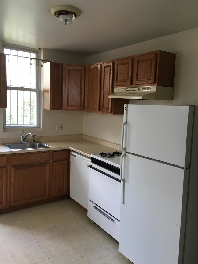3015 Cambridge St in Philadelphia, PA - Building Photo - Building Photo