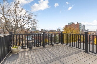 14 Chestnut St, Unit 4 in Boston, MA - Building Photo - Building Photo