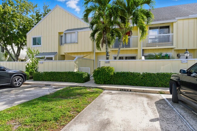 6375 Riverwalk Ln in Jupiter, FL - Building Photo - Building Photo