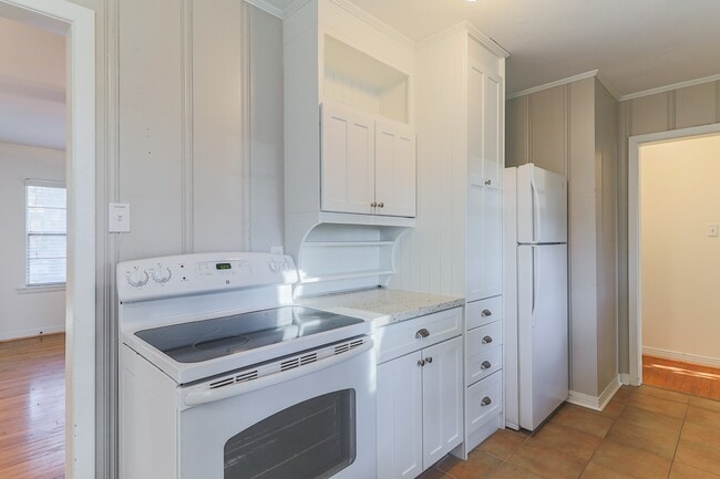 property at 1305 Bettes St