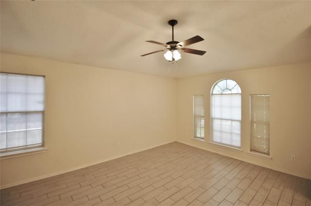 609 Blueberry Hill Ln in Mansfield, TX - Building Photo - Building Photo