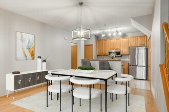 8347 Kimball Dr in Eden Prairie, MN - Building Photo - Building Photo