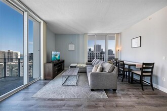 350 NE 24th St, Unit 1104 in Miami, FL - Building Photo - Building Photo