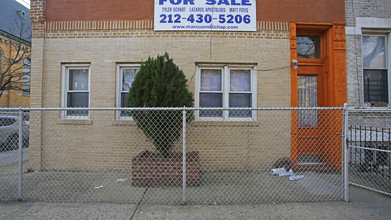 366 Onderdonk Ave in Ridgewood, NY - Building Photo - Building Photo