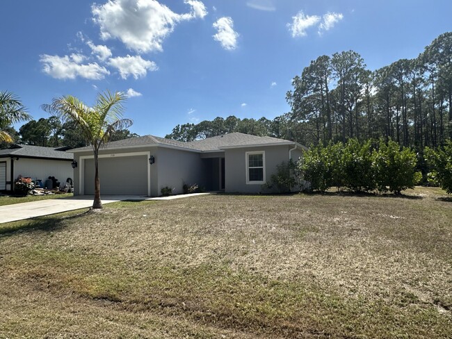 730 Scott Ave SW in Palm Bay, FL - Building Photo - Building Photo