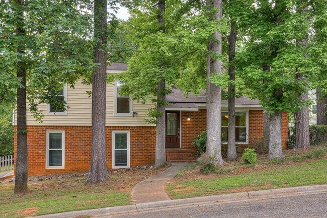 property at 303 Meadowlake Dr