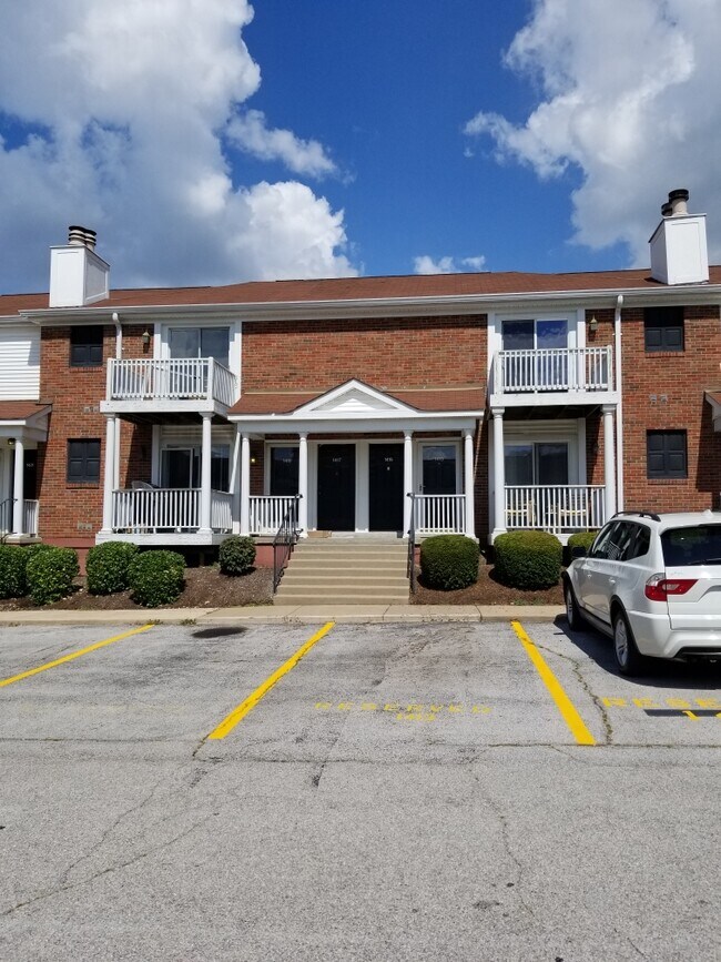 1415 Oriole Plz Rentals in Brentwood, MO