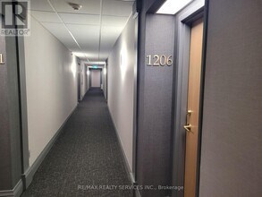 330 Mill St S in Brampton, ON - Building Photo - Building Photo