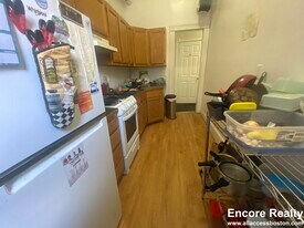 1175 Boylston St in Boston, MA - Building Photo