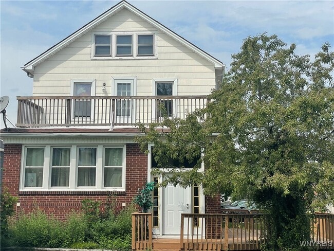 property at 44 Magnolia St