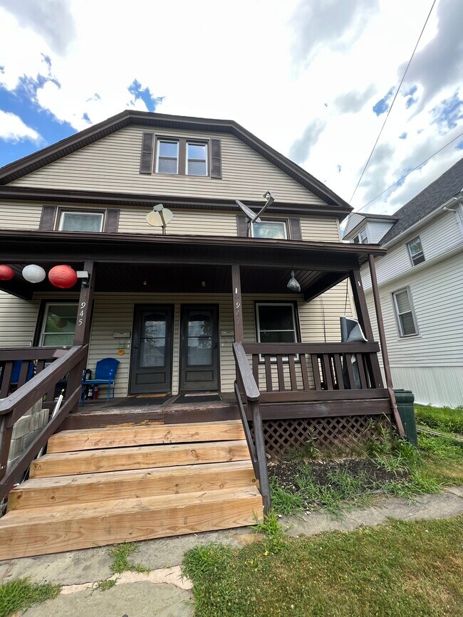 947 Woodlawn St Rentals in Scranton, PA