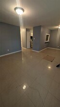 4807 Mallow St in Houston, TX - Building Photo - Building Photo
