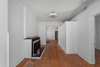 1539 N Wells St, Unit 003 in Chicago, IL - Building Photo - Building Photo