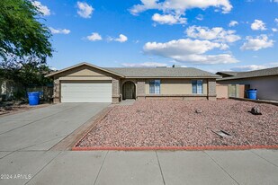 2412 W Temple St in Chandler, AZ - Building Photo