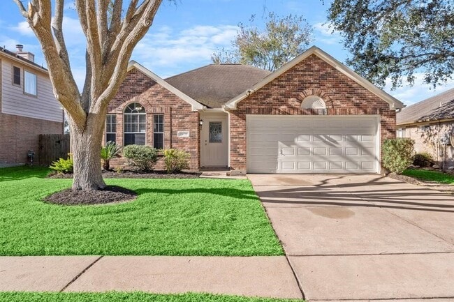 23035 N Waterlily Dr