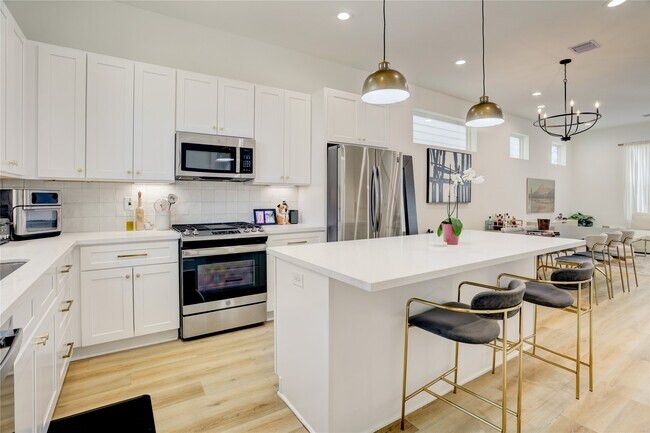 2013 Cochran St in Houston, TX - Building Photo - Building Photo