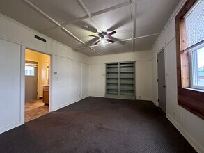 215 Wisconsin St-Unit -215 in New London, WI - Building Photo - Building Photo