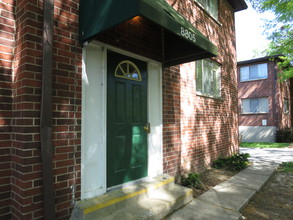 Garden Hill Apartments in St. Louis, MO - Building Photo - Building Photo