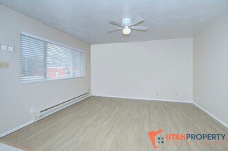 4951 S Center St in Murray, UT - Building Photo - Building Photo