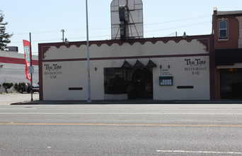 1240 El Camino Real in San Carlos, CA - Building Photo - Building Photo