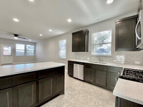 2309 Pecan Island Dr in Leander, TX - Building Photo - Building Photo