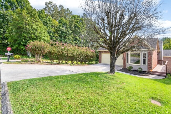 8410 Woodbend Trail in Knoxville, TN - Building Photo - Building Photo