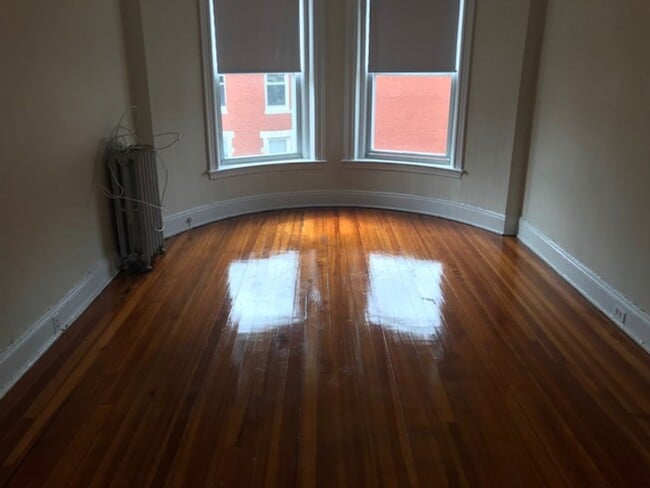 property at 7 Mt Hood Rd