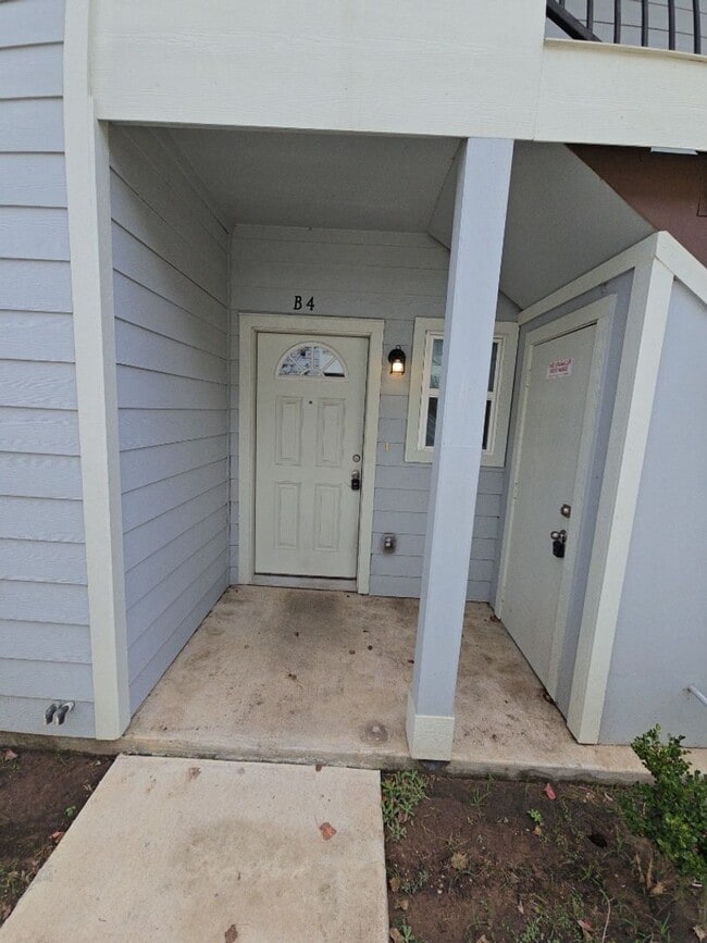 430 Schmidt Rd in Sealy, TX - Building Photo - Building Photo