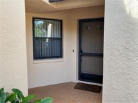 6281 Timberlake Dr in Sarasota, FL - Foto de edificio - Building Photo