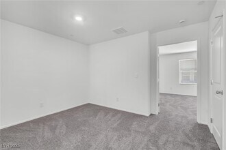 1907 Brio Vis St in Henderson, NV - Foto de edificio - Building Photo