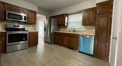 9610 Spaulding St in Omaha, NE - Building Photo - Building Photo